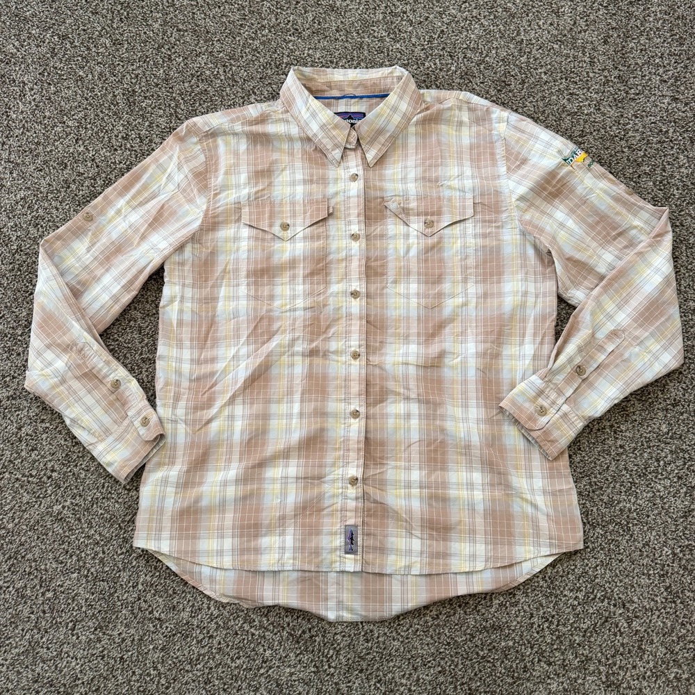 Patagonia Sun Stretch Shirt Womens M Beige Plaid Button Up Long Sleeve Fishing